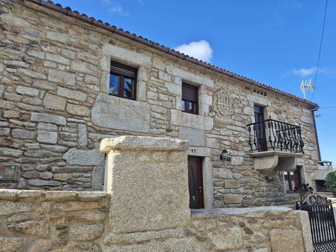 180 M² Casa ∙ 3 Habitaciones ∙ 7 Huéspedes - Vimianzo