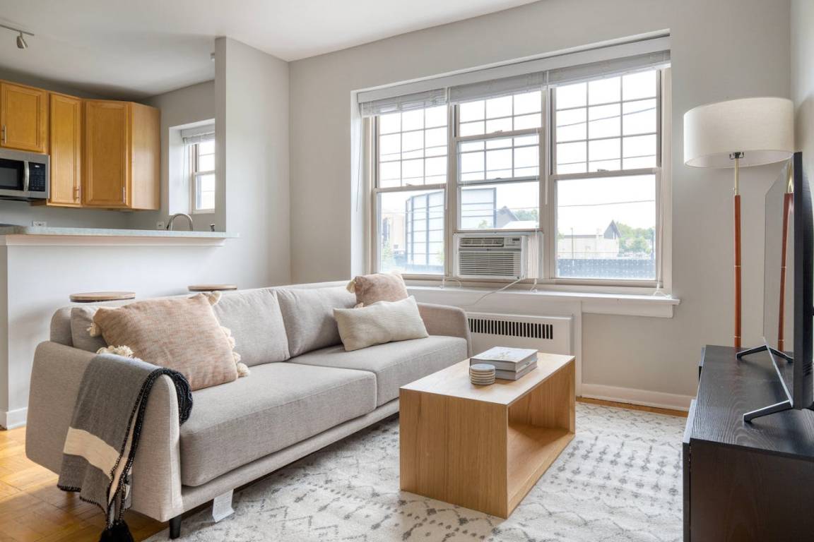 56 M² Apartment ∙ 1 Bedroom ∙ 2 Guests - Highland Park, IL