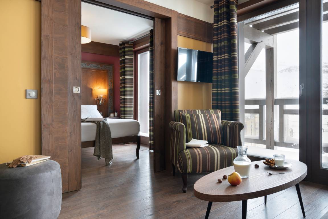 Hotel ∙ 2 Bedrooms ∙ 4 Guests - Savoie