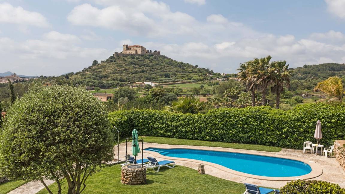 120 M² Finca ∙ 2 Bedrooms ∙ 4 Guests - Artà