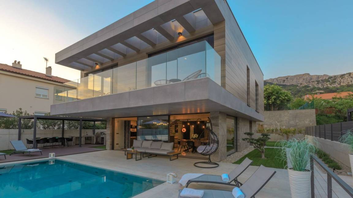 280 M² Villa ∙ 4 Bedrooms ∙ 8 Guests - Krk
