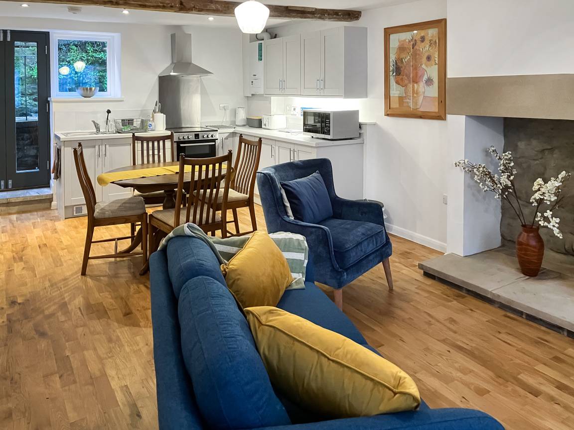 Cottage ∙ 2 Bedrooms ∙ 4 Guests - Staffordshire