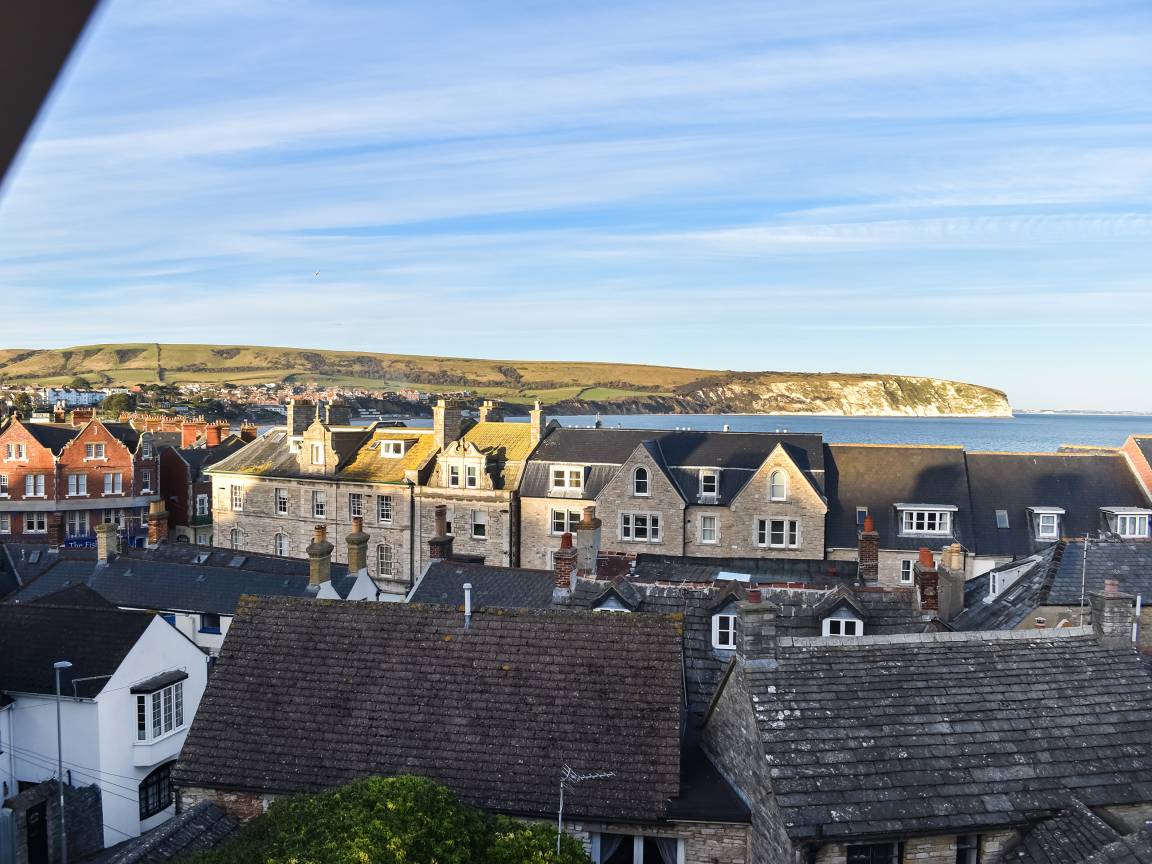 Cottage ∙ 6 Bedrooms ∙ 12 Guests - Swanage