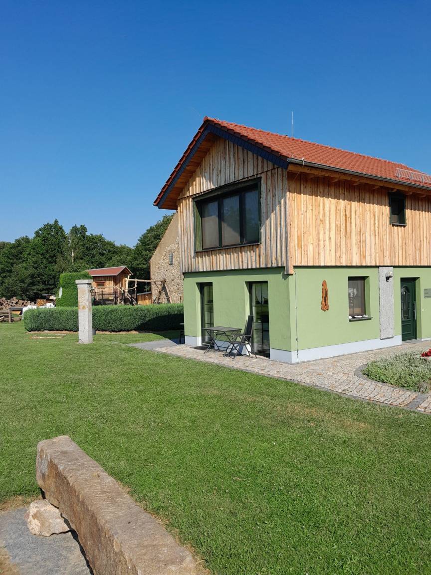 70 M² Ferienhaus ∙ 2 Schlafzimmer ∙ 5 Gäste - Bautzen