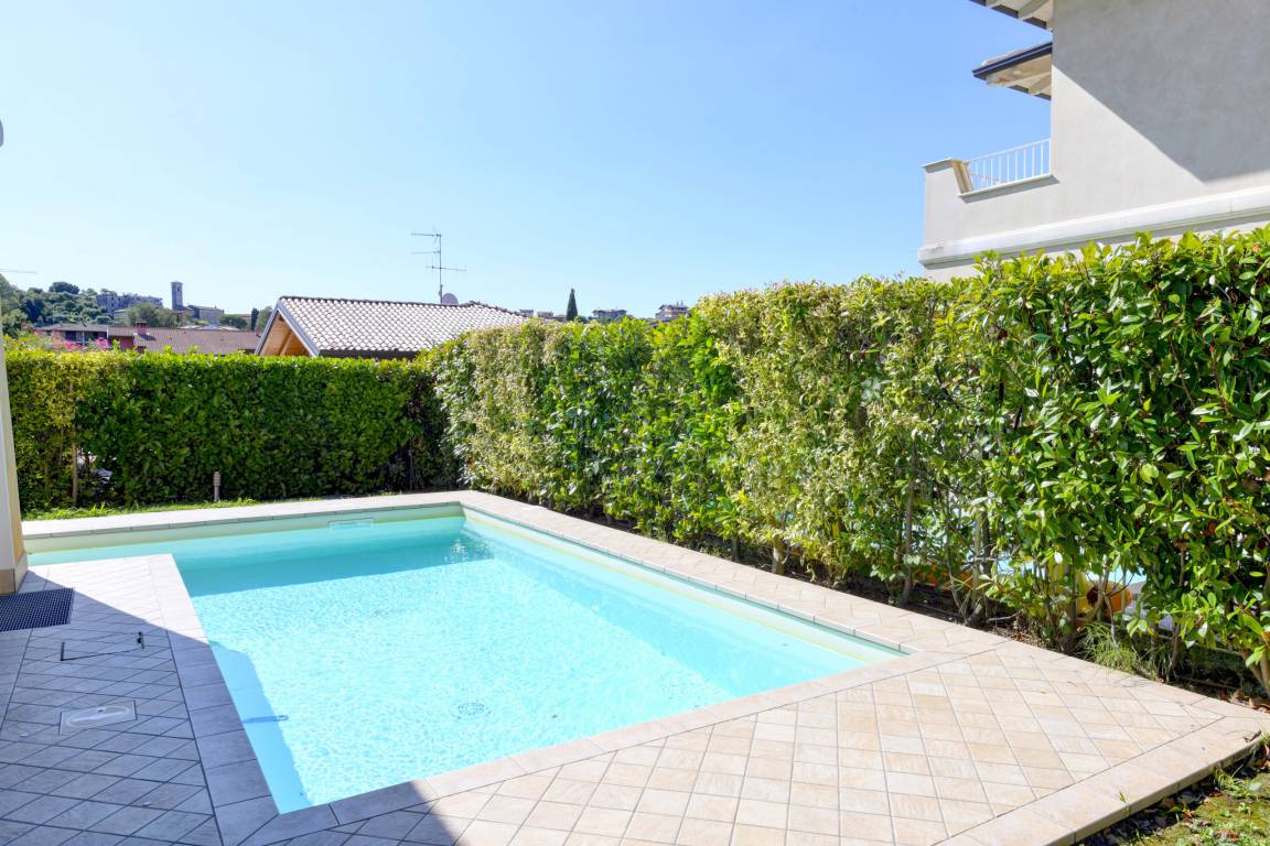 160 M² Villa Vacanza ∙ 4 Camere Da Letto ∙ 7 Ospiti - Sirmione