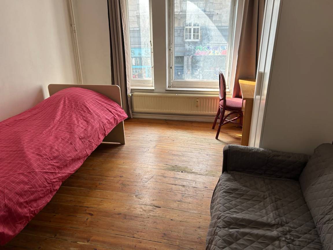 200 M² Private Room ∙ 1 Bedroom ∙ 1 Guest - Brussels