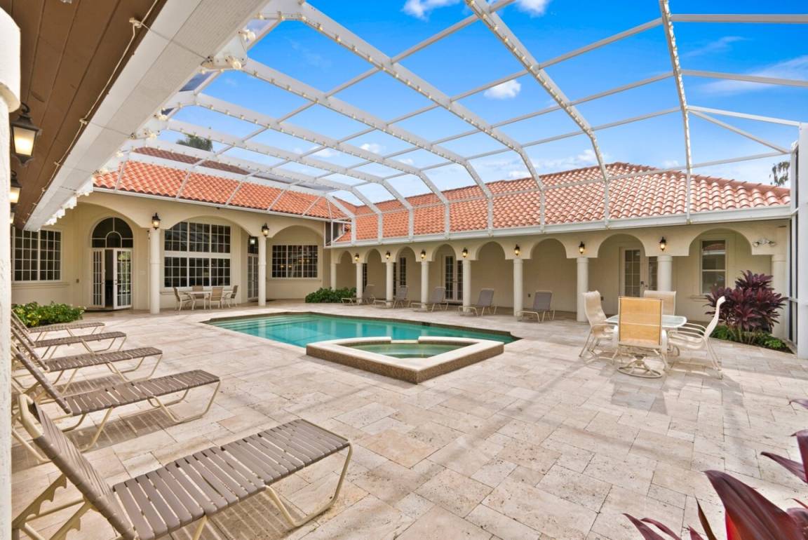 279 M² Huis ∙ 9 Slaapkamers ∙ 23 Gasten - Florida