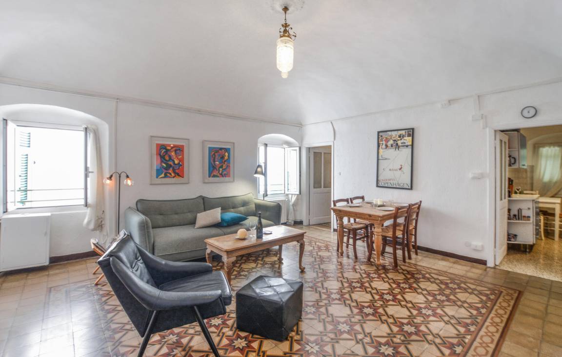 80 M² Apartamento ∙ 2 Habitaciones ∙ 4 Huéspedes - Imperia