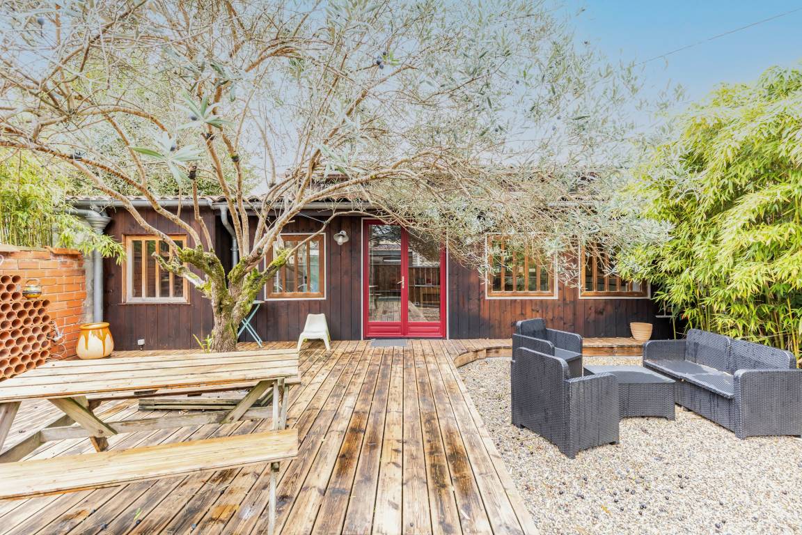 75 M² House ∙ 2 Bedrooms ∙ 4 Guests - Bordeaux