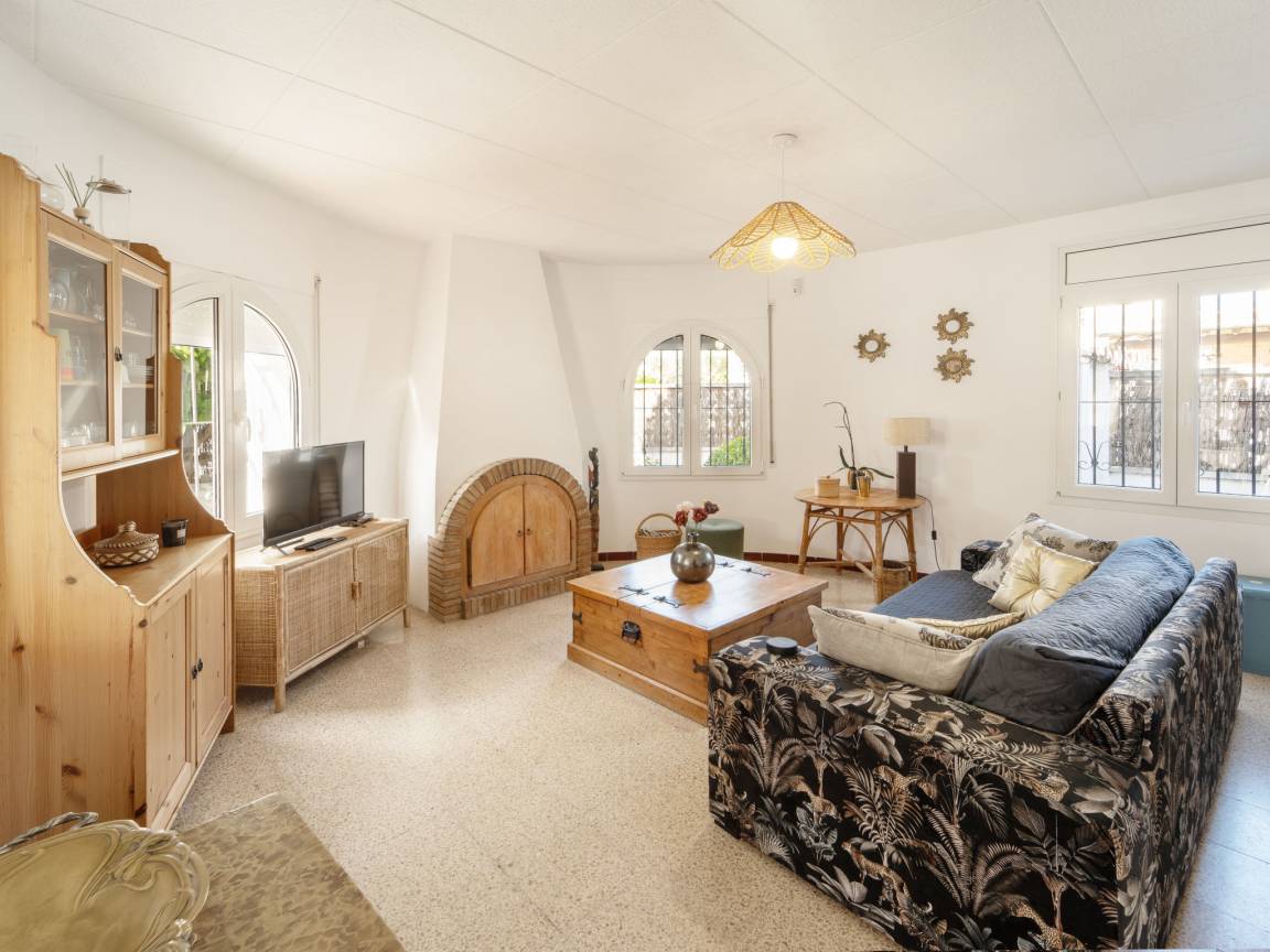 54 M² Huis ∙ 1 Slaapkamer ∙ 6 Gasten - Empuriabrava
