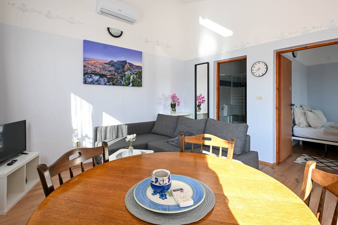 40 M² Ferienwohnung ∙ 1 Schlafzimmer ∙ 2 Gäste - Banjole