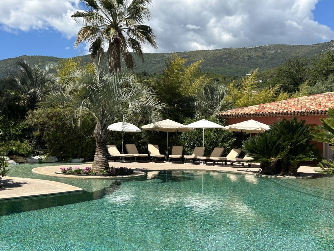 70 M² Villa ∙ 2 Bedrooms ∙ 6 Guests - Nice