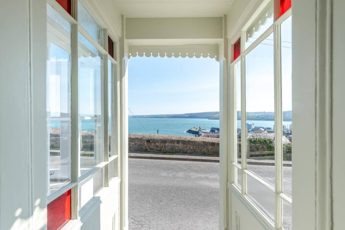 Cottage ∙ 2 Bedrooms ∙ 3 Guests - New Quay