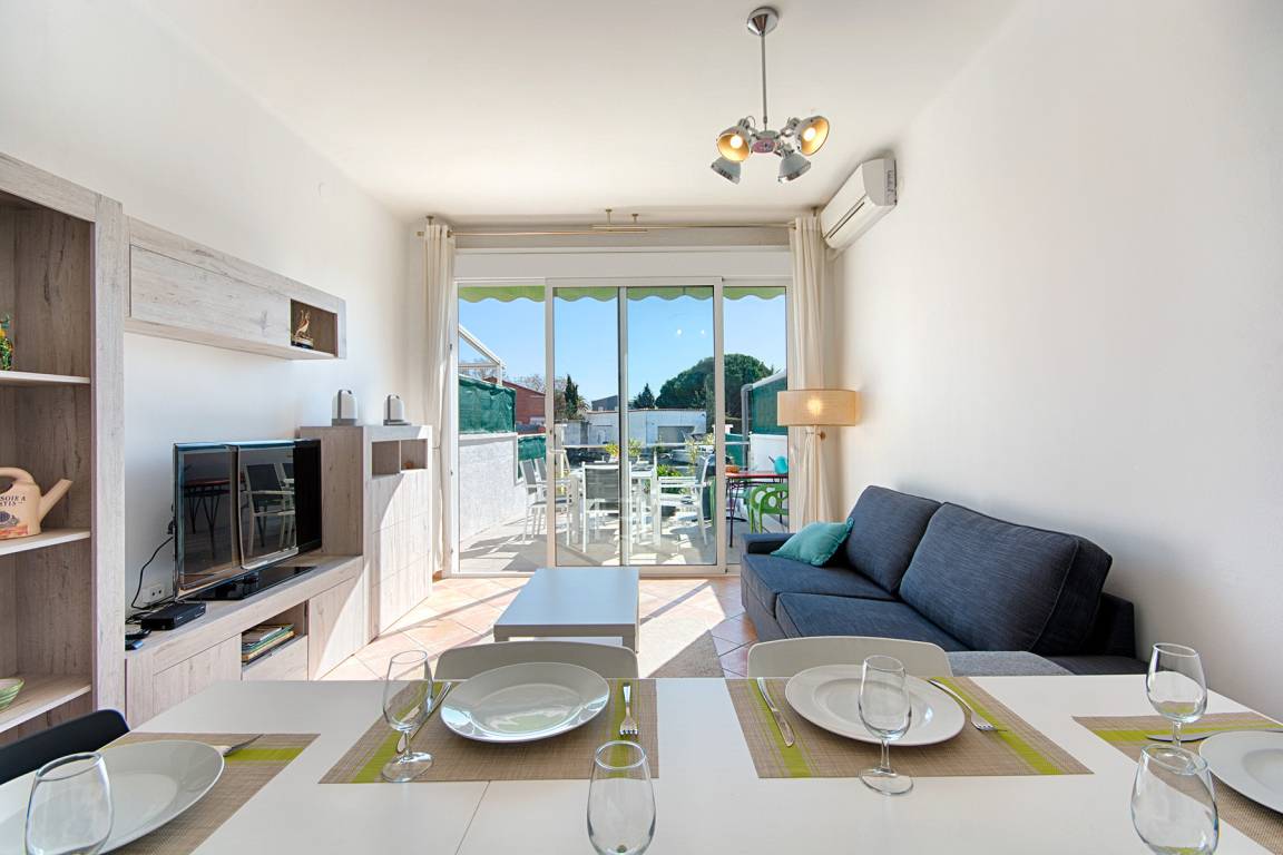 80 M² Villa ∙ 3 Chambres ∙ 6 Personnes - Empuriabrava