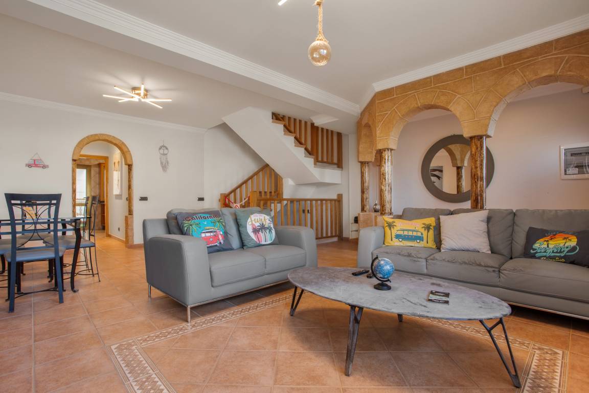 200 M² House ∙ 4 Bedrooms ∙ 8 Guests - Corralejo