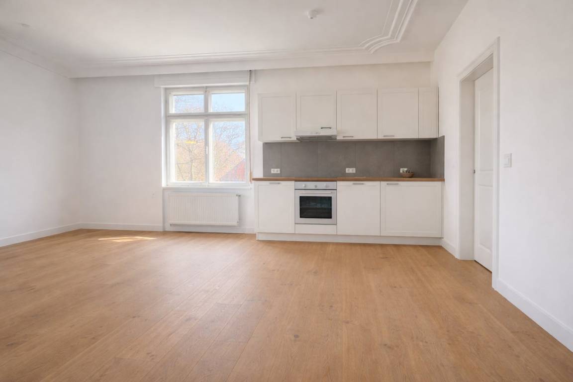 76 M² Apartment ∙ 2 Bedrooms ∙ 4 Guests - Esslingen