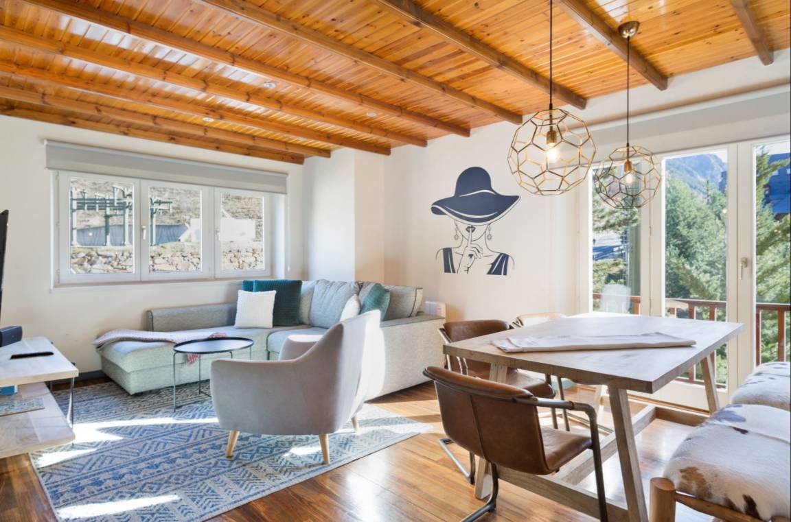 76 M² Apartamento ∙ 2 Habitaciones ∙ 5 Huéspedes - Baqueira