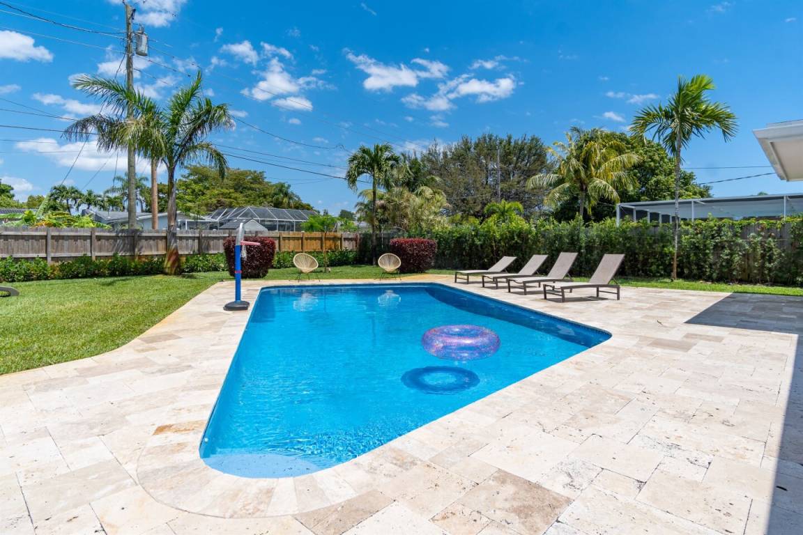 201 M² House ∙ 4 Bedrooms ∙ 12 Guests - Hard Rock Stadium - Miami Gardens