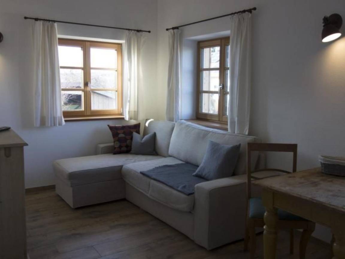 33 M² Ferienwohnung ∙ 1 Schlafzimmer ∙ 1 Gast - Ebersberg