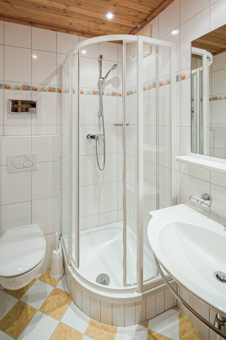 900 m² Ferienhaus ∙ 16 Schlafzimmer ∙ 50 Gäste – Bild 17