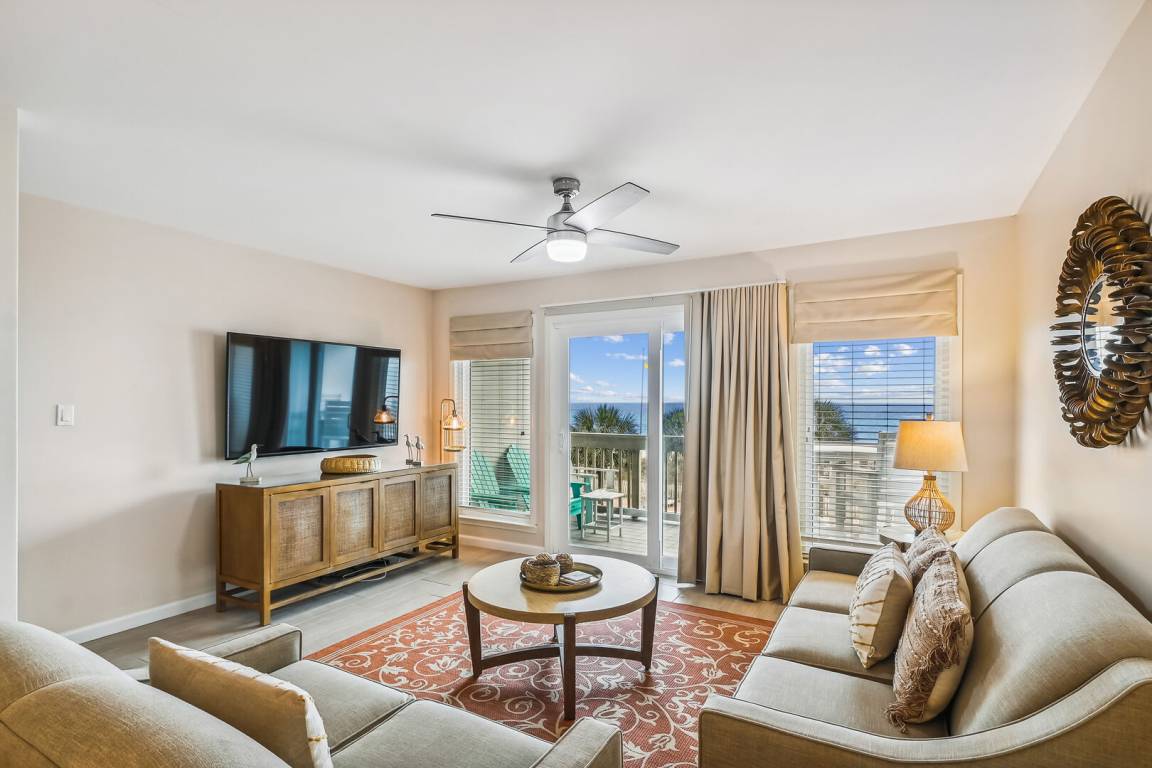 99 M² Condo ∙ 2 Bedrooms ∙ 6 Guests - Rosemary Beach, FL
