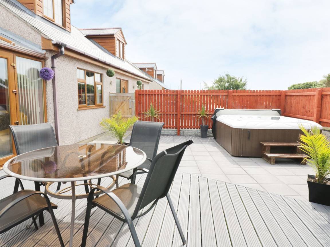 Cottage ∙ 2 Bedrooms ∙ 4 Guests - Anglesey