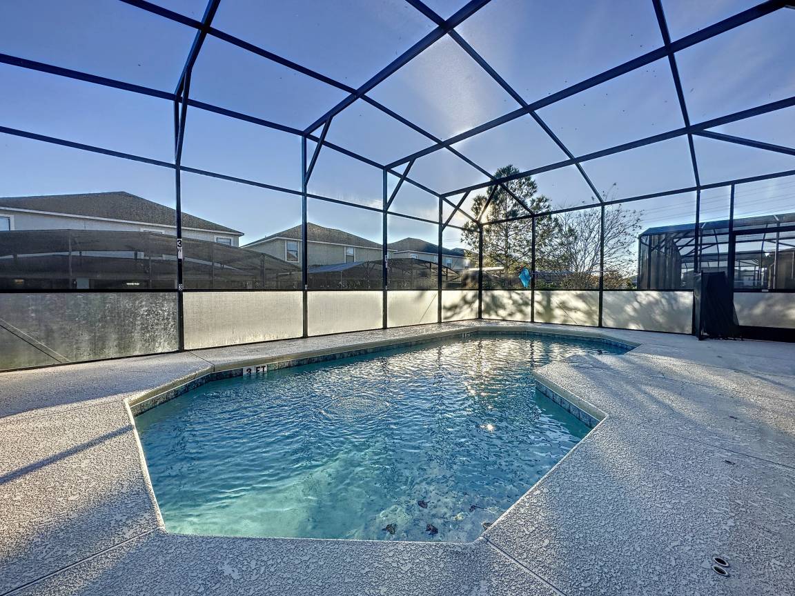 Villa ∙ 5 Bedrooms ∙ 12 Guests - Haines City, FL