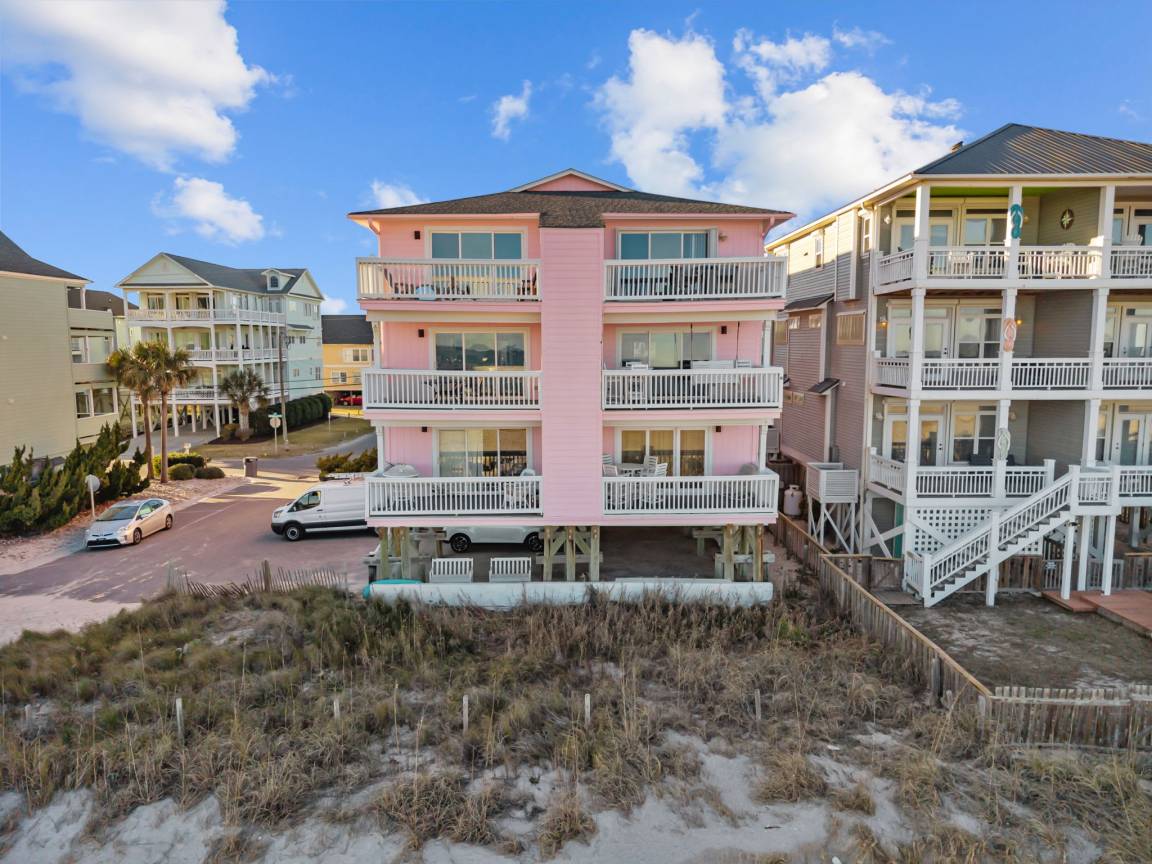 88 M² House ∙ 2 Bedrooms ∙ 7 Guests - Carolina Beach, NC