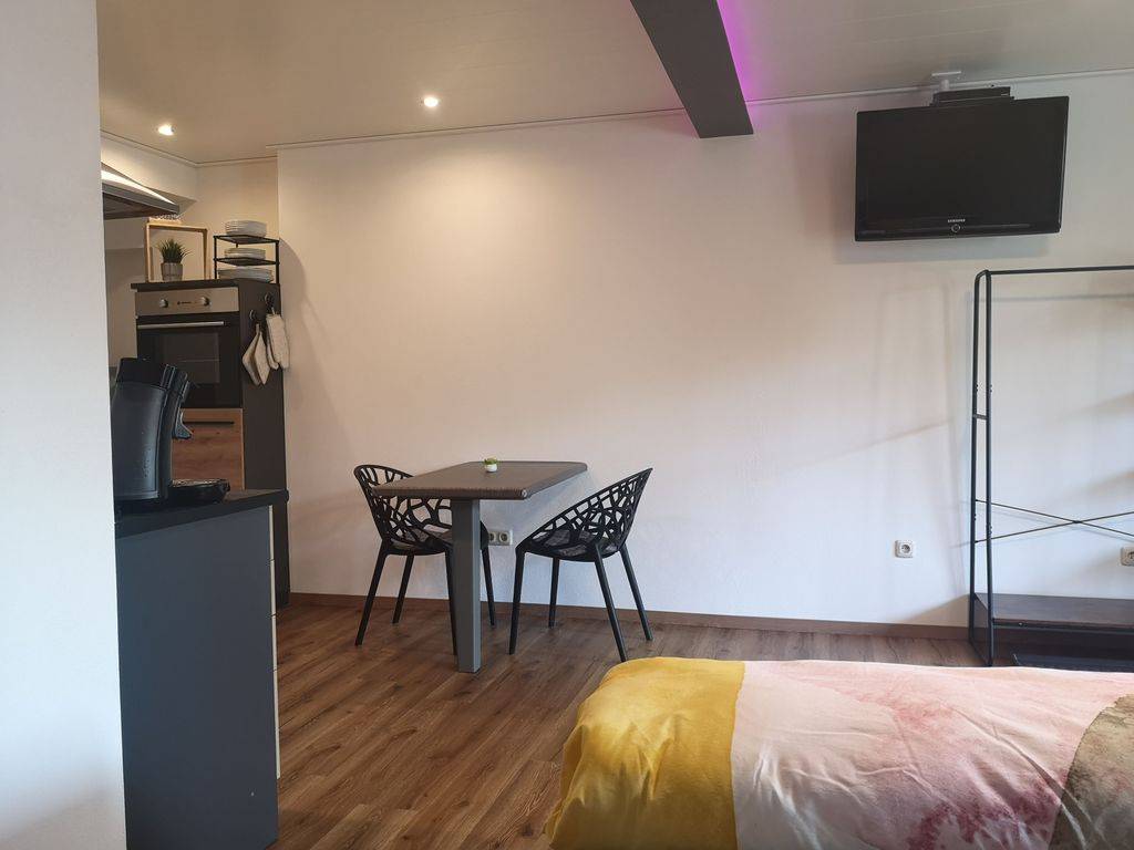 35 M² Ferienwohnung ∙ 2 Gäste - Hollfeld
