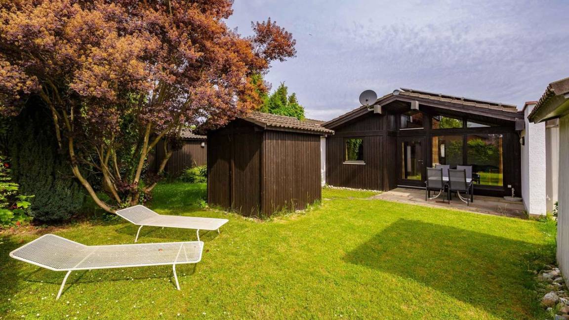 60 M² Ferienhaus ∙ 2 Schlafzimmer ∙ 4 Gäste - Friedrichshafen