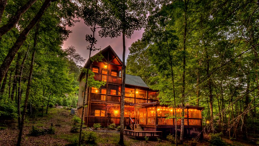 Cabin ∙ 3 Bedrooms ∙ 6 Guests - Blue Ridge, GA