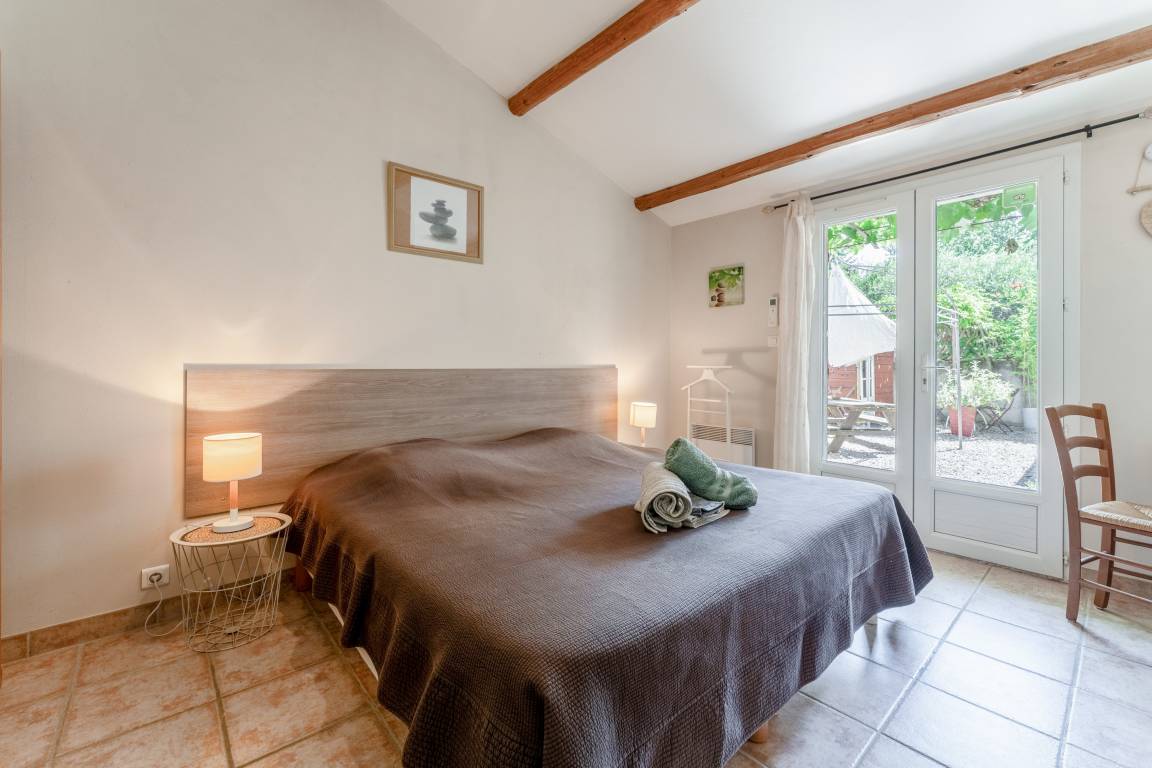 16 M² Chambre D'hôtes ∙ 1 Chambre ∙ 3 Personnes - L'Isle-sur-la-Sorgue