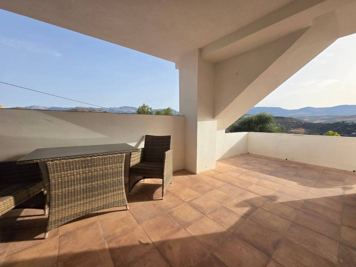 65 M² Appartement ∙ 1 Slaapkamer ∙ 4 Gasten - Comares