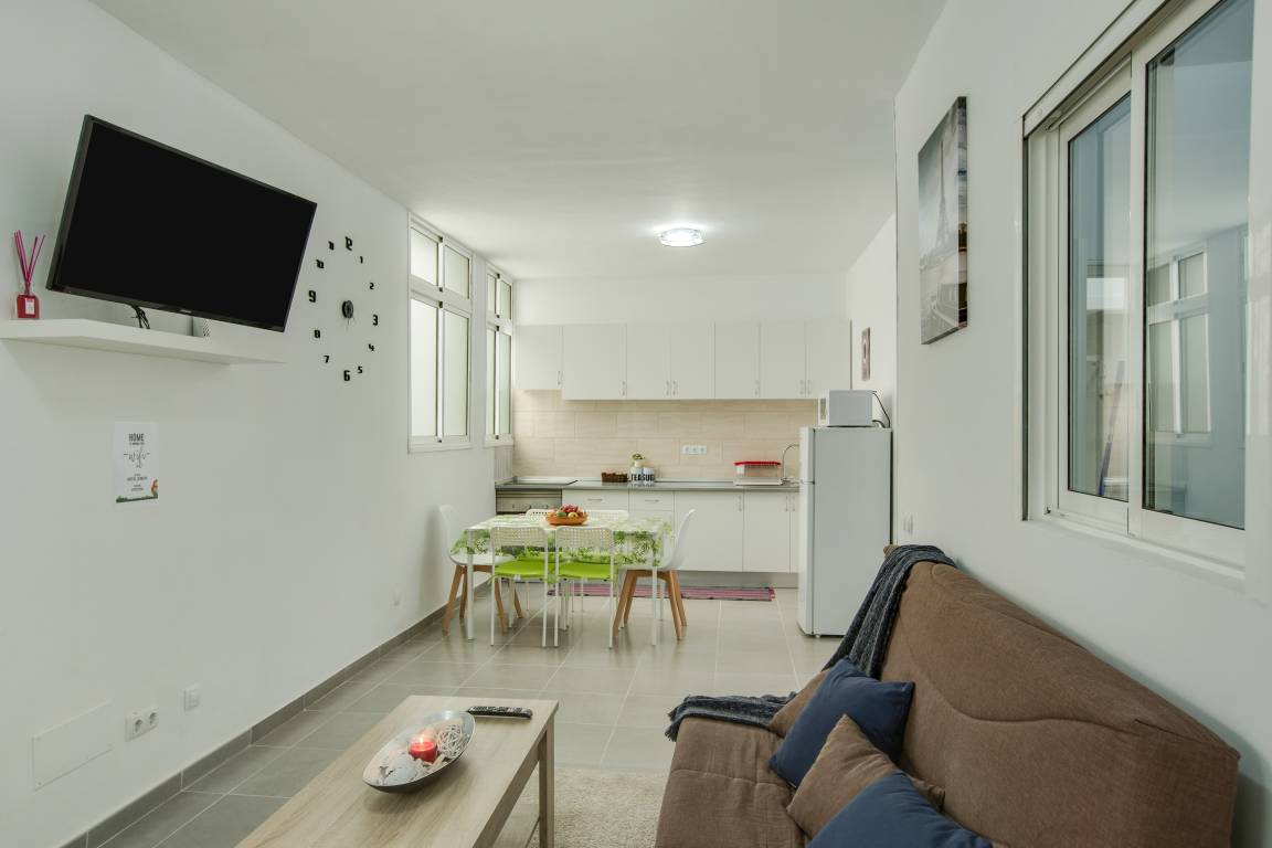 75 M² Apartamento ∙ 3 Habitaciones ∙ 6 Huéspedes - Ingenio