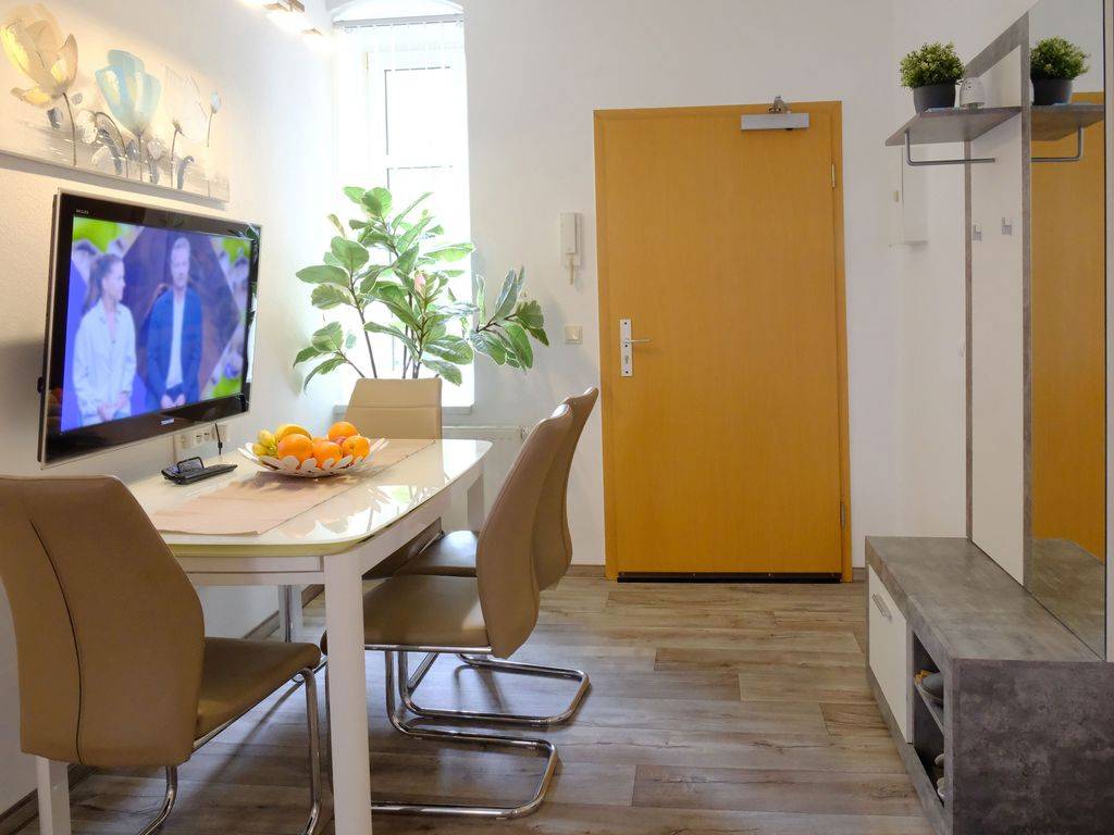 65 M² Ferienwohnung ∙ 2 Schlafzimmer ∙ 4 Gäste - Weida