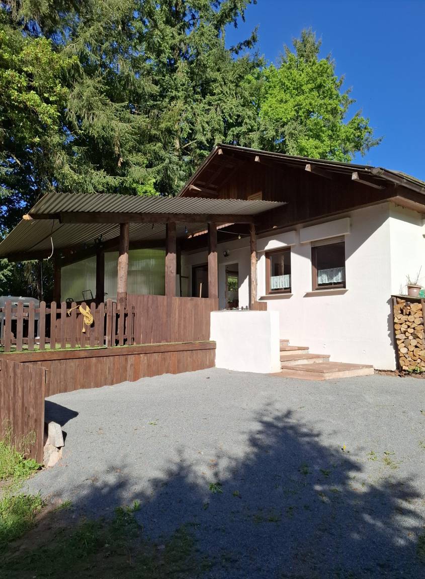 85 M² Ferienhaus ∙ 2 Schlafzimmer ∙ 6 Gäste - Weiskirchen