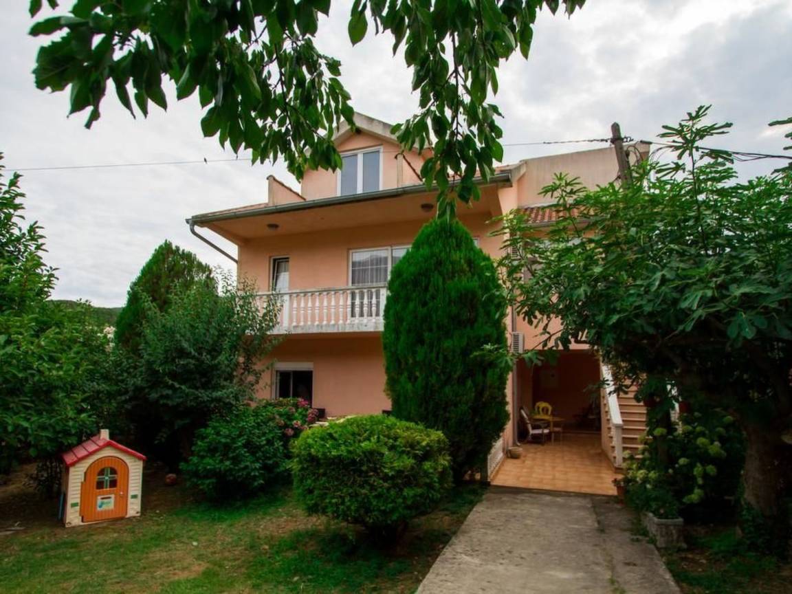 90 M² Apartment ∙ 2 Bedrooms ∙ 4 Guests - Kotor