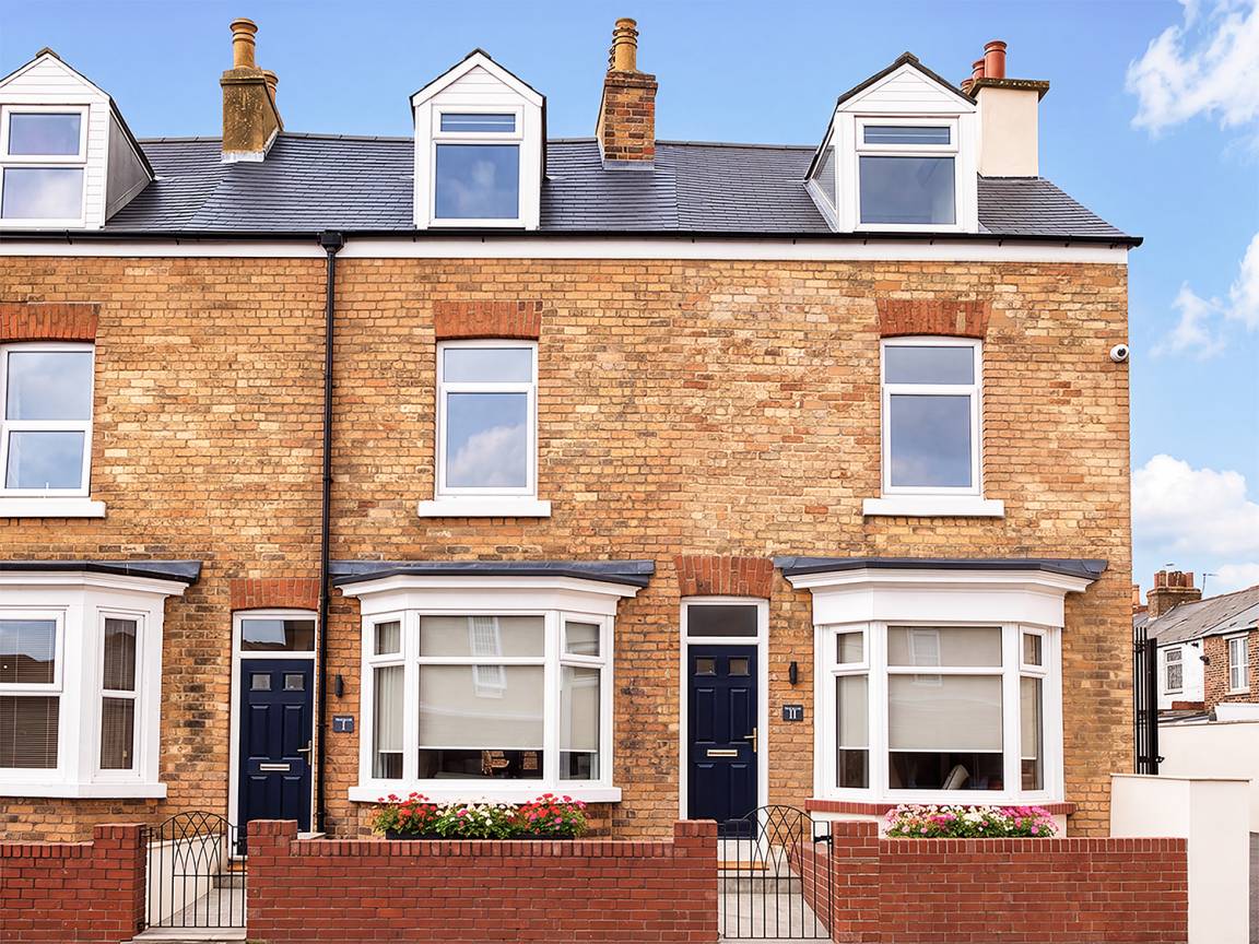 Cottage ∙ 3 Bedrooms ∙ 6 Guests - Scarborough