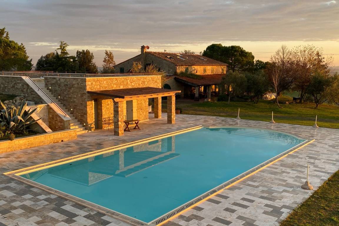 Casa a Chianni con piscina privata