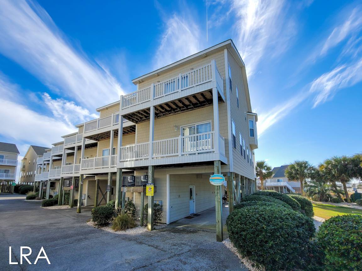184 M² House ∙ 4 Bedrooms ∙ 9 Guests - Surf City, NC