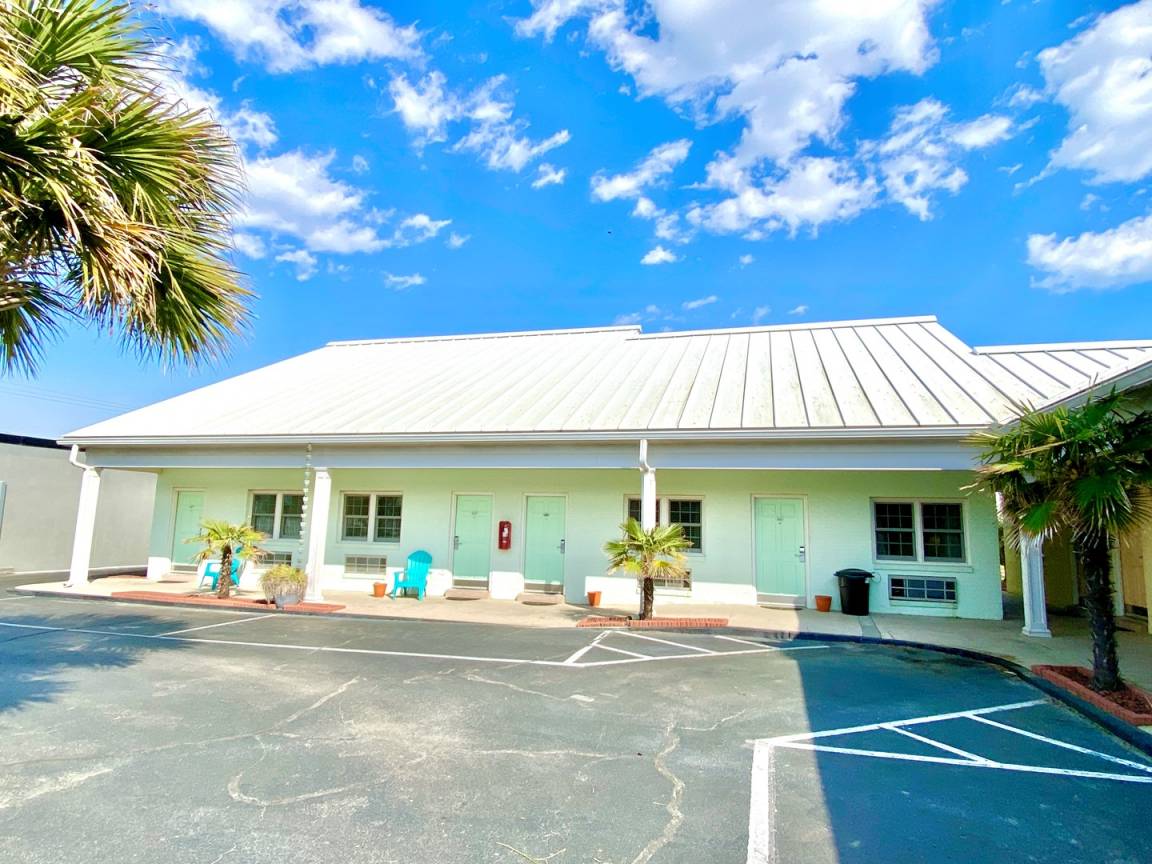 Hotel ∙ 1 Bedroom ∙ 3 Guests - Atlantic Beach, NC