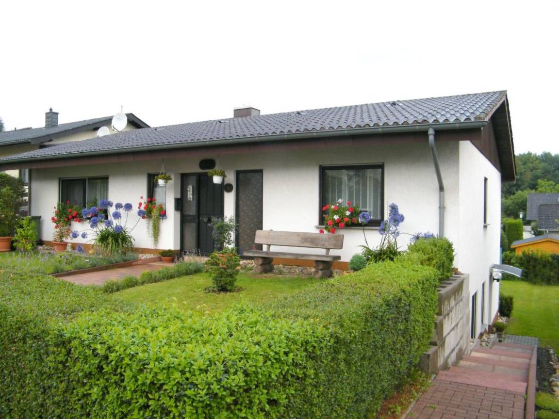56 M² Ferienwohnung ∙ 1 Schlafzimmer ∙ 2 Gäste - Sankt Wendel