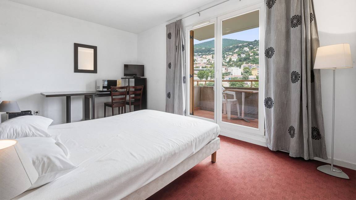 25 M² Studio ∙ 2 Personnes - Grasse