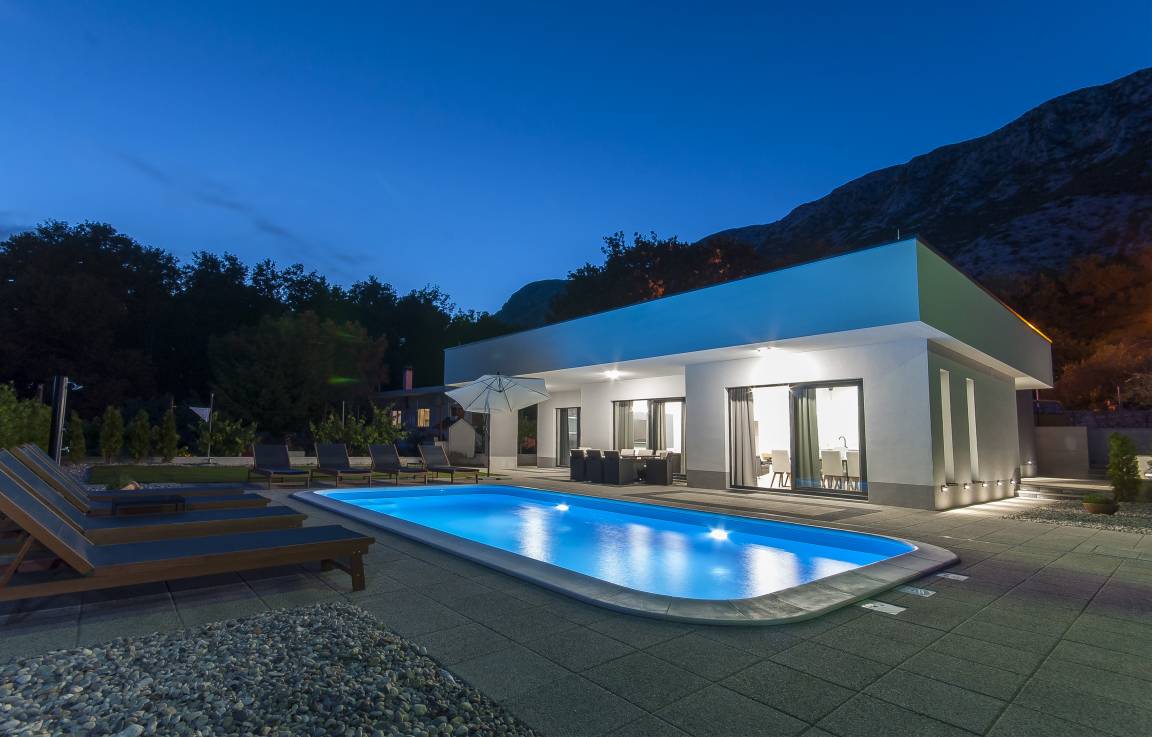 153 M² Ferienhaus ∙ 3 Schlafzimmer ∙ 8 Gäste - Dugi Rat