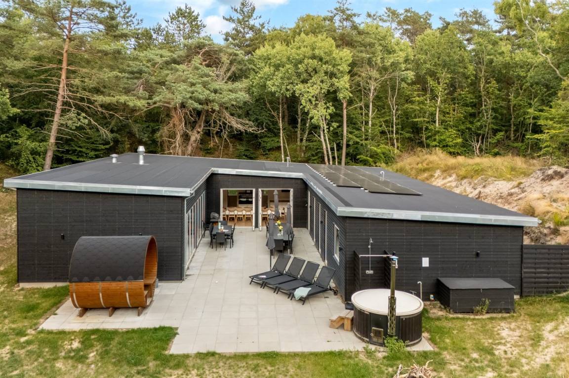 275 m&sup2; Ferienhaus 6 Schlafzimmer 21 G&auml;ste