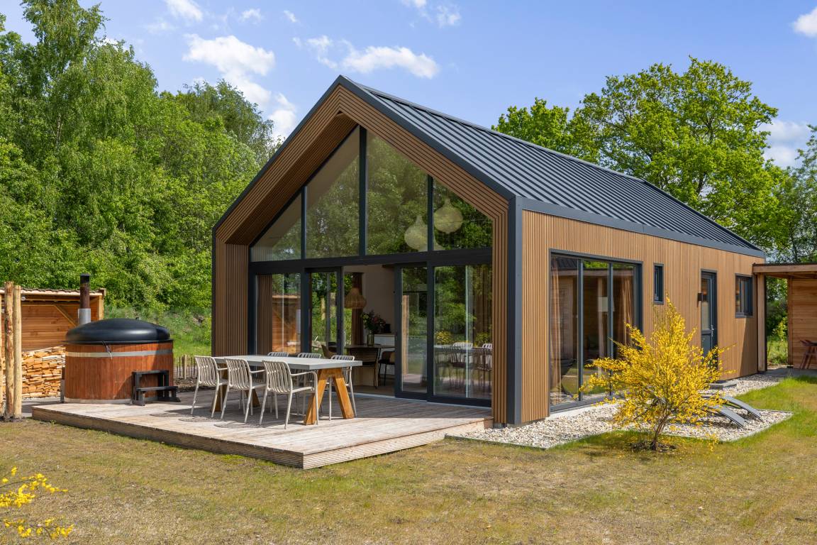 65 M² Ferienhaus ∙ 3 Schlafzimmer ∙ 4 Gäste - Stadskanaal