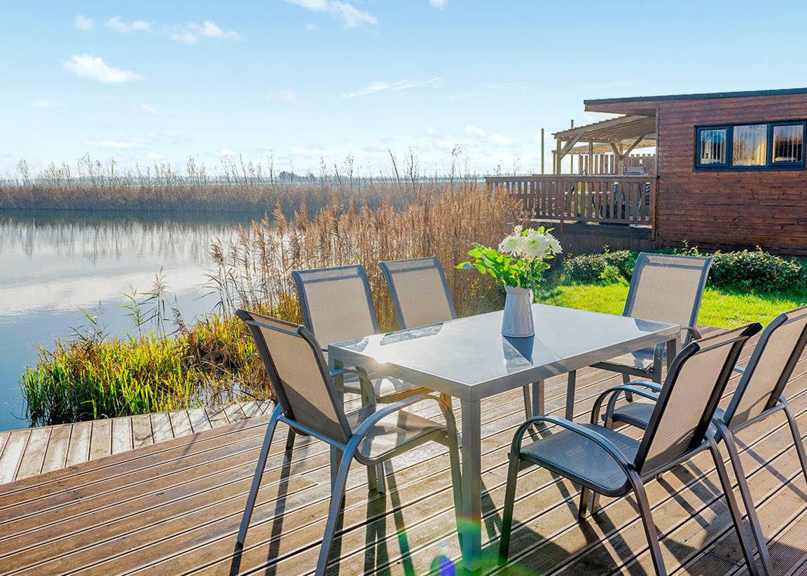 Chalet ∙ 2 Bedrooms ∙ 4 Guests - Cambridgeshire