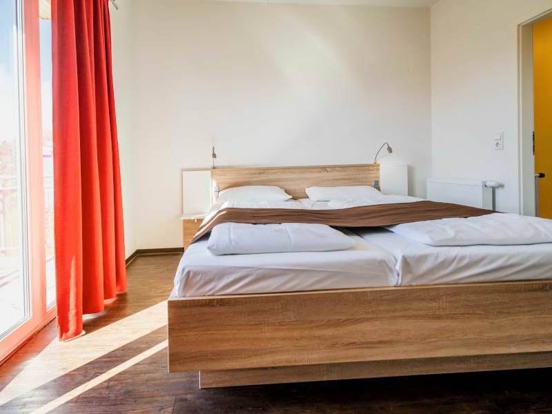 80 m² Ferienhaus ∙ 2 Schlafzimmer ∙ 4 Gäste – Bild 4