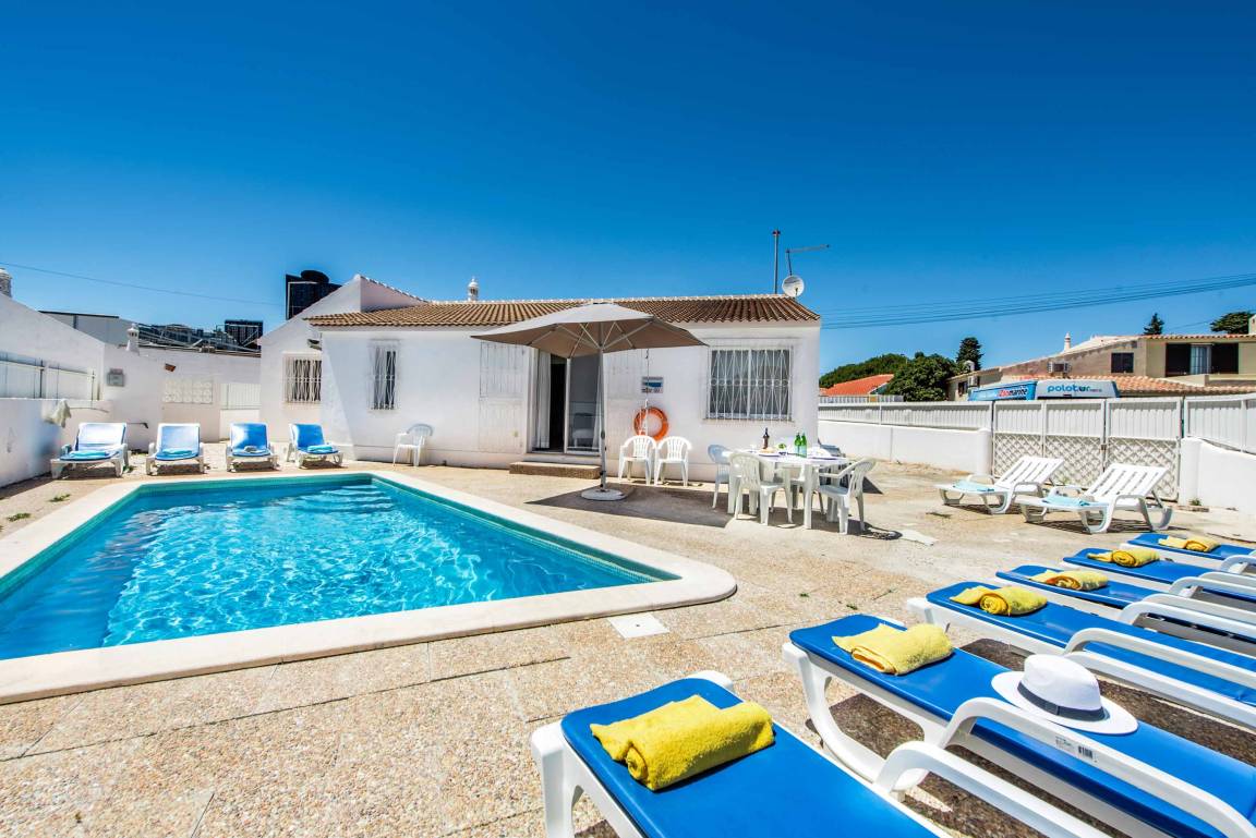 Villa ∙ 4 Schlafzimmer ∙ 8 Gäste - Albufeira