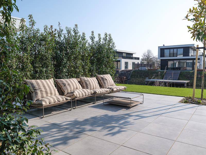 400 M² Ferienhaus ∙ 8 Schlafzimmer ∙ 16 Gäste - Zeewolde